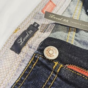 NWT Level 99 Lightly Distressed Relaxed Fit Jeans Women's Size 28